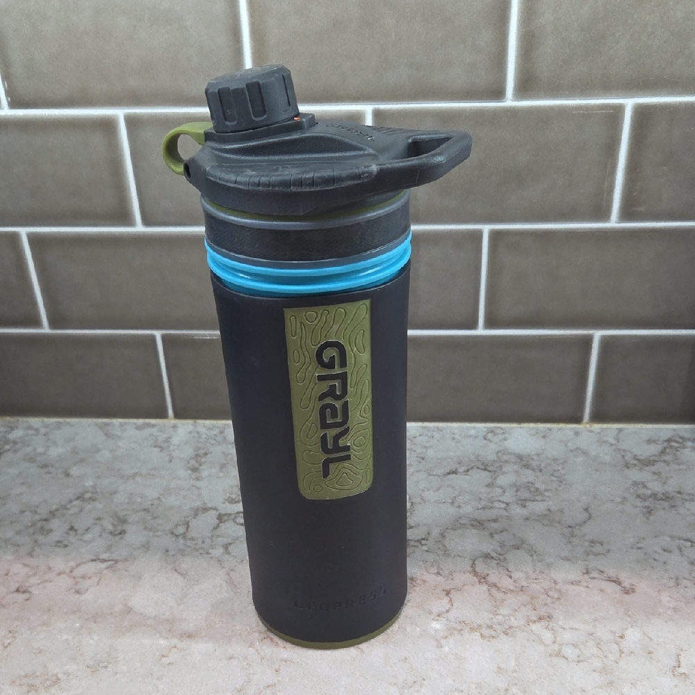Grayl Water Bottle With Filter Black and Olive with Blue Accent